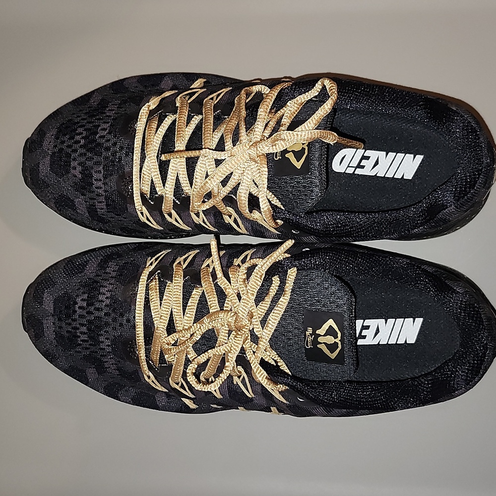 Nike Air Zoom Pegasus 33 iD (Wide) Running Shoe